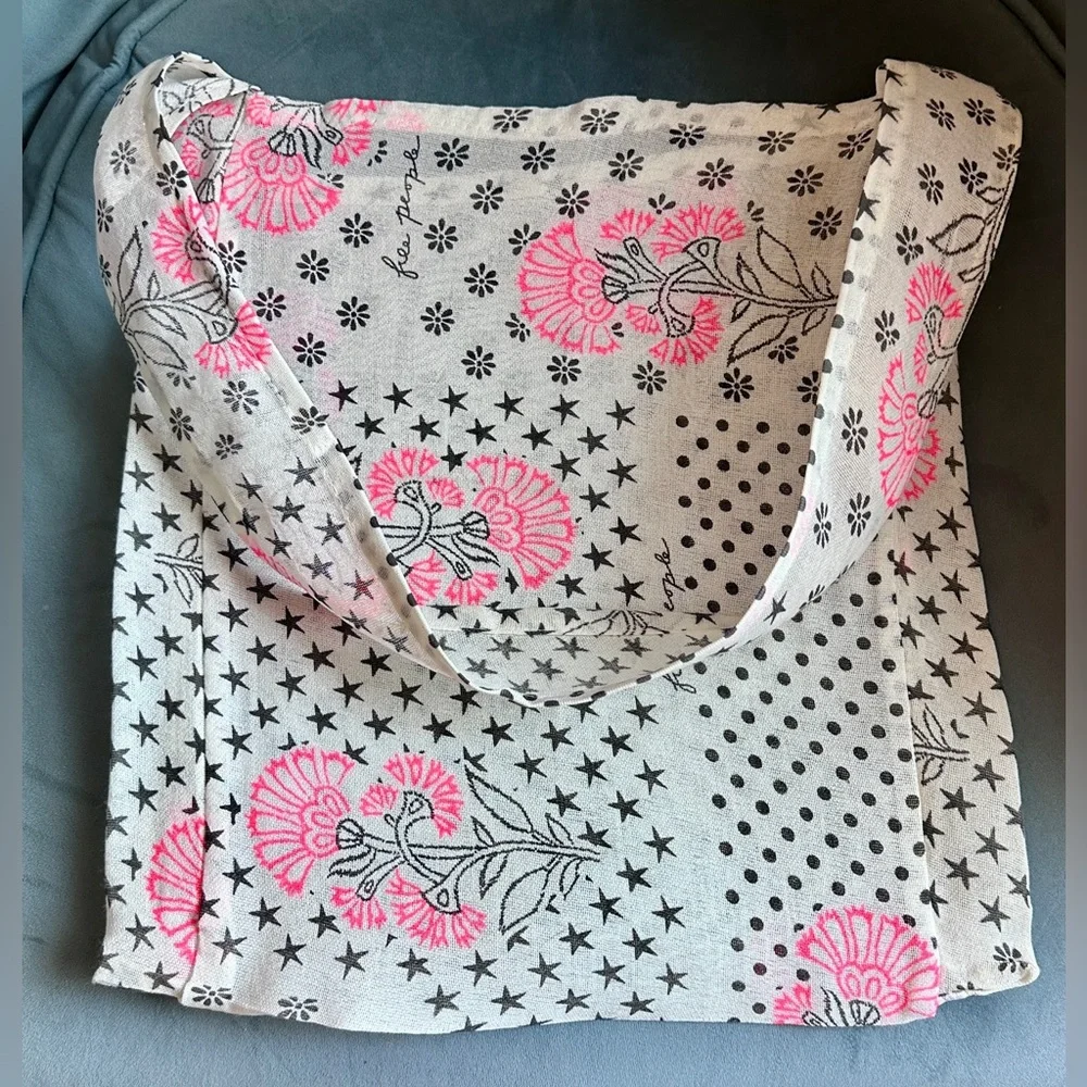 Free People Patterned Tote Bag - Picture 2 of 3